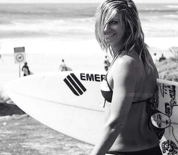 happy days surfer girl